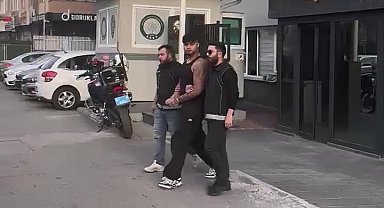 "Lvbel C5" lakaplı rapçi, tahliye kararını güvercinle kutladı