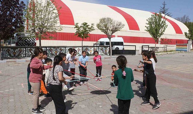 "Merkezim Her Yerde" projesiyle Davulga'da renkli etkinlik