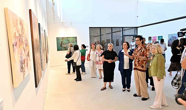 "Mistik Dokular" sergisi kapılarını açtı