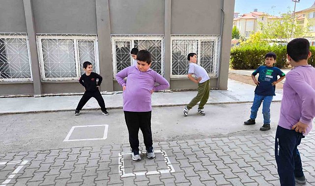 "Mutlu Çarşamba" yüzleri güldürüyor