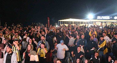 Rize'de Fenerbahçelilerden şampiyonluk kutlaması