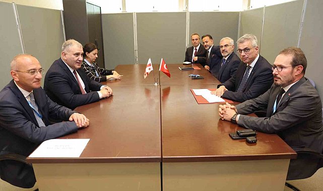 Sağlık Bakanı Memişoğlu, Gürcistanlı mevkidaşı ile bir araya geldi