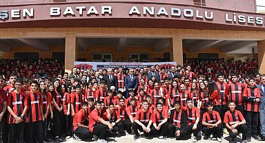 Şahinbey Belediyesi'nden, 160 bin öğrenciye Gaziantep FK forması