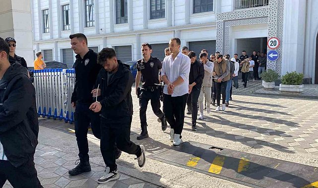 Sahte araç kiralama sitesiyle 122 kişi dolandırılmıştı: 52 şüpheli tutuklandı