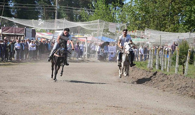 Sakarlı Hıdırellez Festivali'nde Rahvan At Yarışları coşkusu