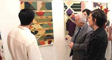 Sakarya Üniversitesi'nde 'Bahara Övgü' dokuma sergisi