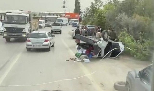 Sakarya'da fidanlıktaki ağaçlı saksılara çarpan otomobil ters döndü: 1 yaralı