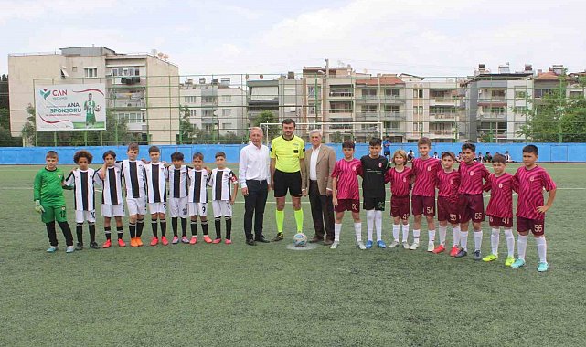 Salihli'de futbol şöleni başladı