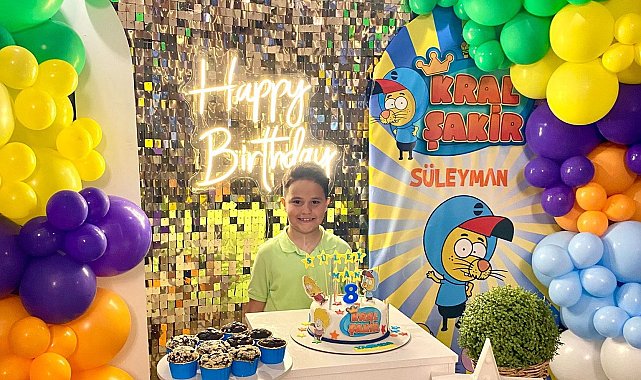 Salihli'de şehit oğluna doğum günü sürprizi