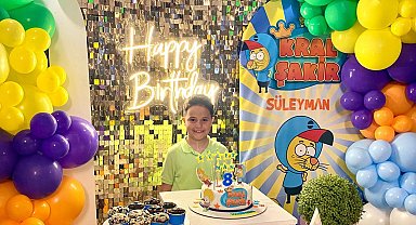 Salihli'de şehit oğluna doğum günü sürprizi