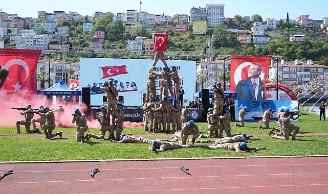 Samsun'da 19 Mayıs coşkuyla kutlandı