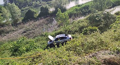 Samsun'da otomobil şarampole uçtu: 2 yaralı