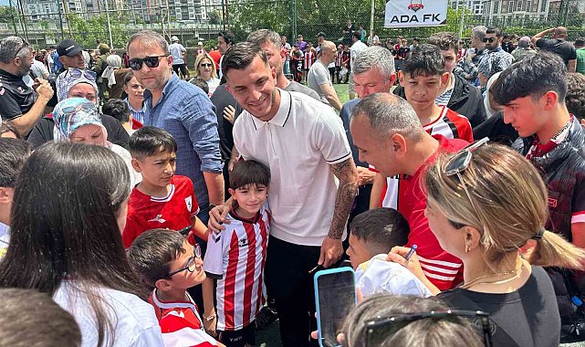 Samsunsporlu oyunculardan miniklere motivasyon ziyareti
