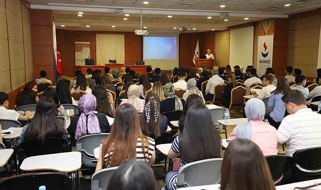 SANKO Üniversitesi'nde "Geçmişten günümüze hemşirelikte değerler sempozyumu" düzenlendi
