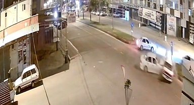 Şanlıurfa'da otomobiller çarpıştı: 1 ölü, 2 yaralı