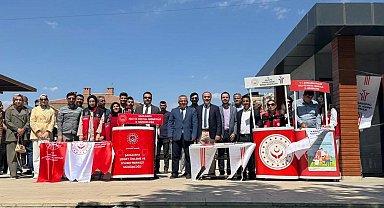 Şanlıurfalılar en büyük aile için yürüdü