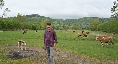 Şehir hayatından bıktı, döndüğü köyünde hayvancılığa başladı