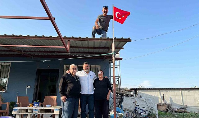 Şehit babasının bayrak değişimi isteği yerine getirildi