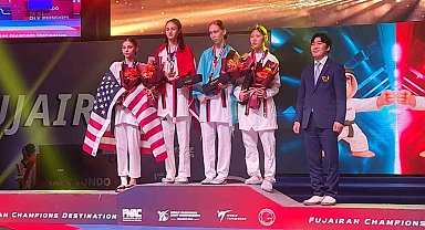 Sena Yılmaz, taekwondoda dünya şampiyonu