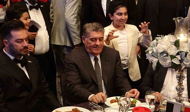 Serdal Adalı, Malatya'da moral gecesine katıldı