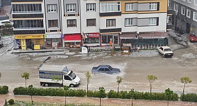 Sinop'ta dolu ve sağanak hayatı olumsuz etkiledi
