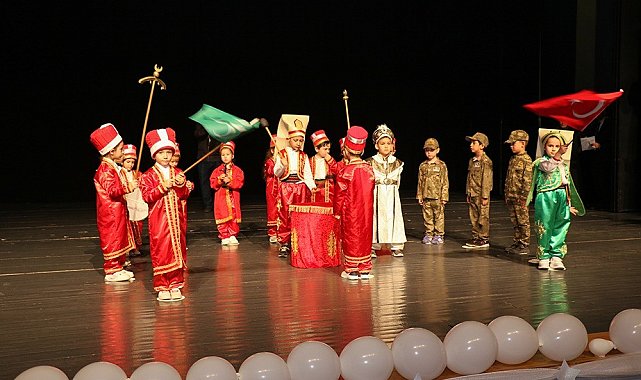 Sinop'ta miniklerden yıl sonu gösterisi