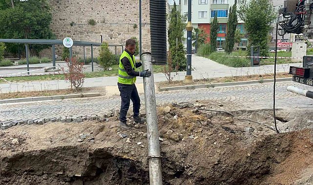 Sinop'ta su borusu patladı