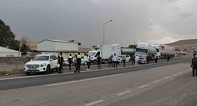 Şırnak'ta 6 aracın karıştığı maddi hasarlı zincirleme kaza