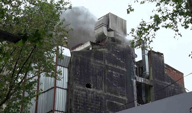 Şişli'de 5 katlı boş binada yangın