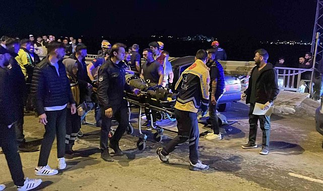 Sivas'ta feci kaza: Tofaş bariyere ok gibi saplandı, sürücüsü yaralandı