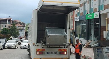 Söğüt'te çöp konteynerleri bayram öncesi titizlikle temizlendi