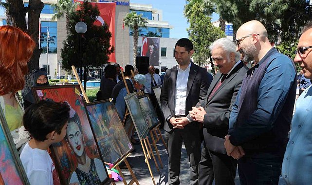 Söke'de minik yüreklerden "Eksik Parçam Sensin" sergisi