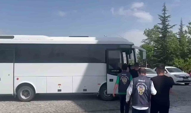 Sosyal medya dolandırıcılarına operasyon: 2 tutuklama