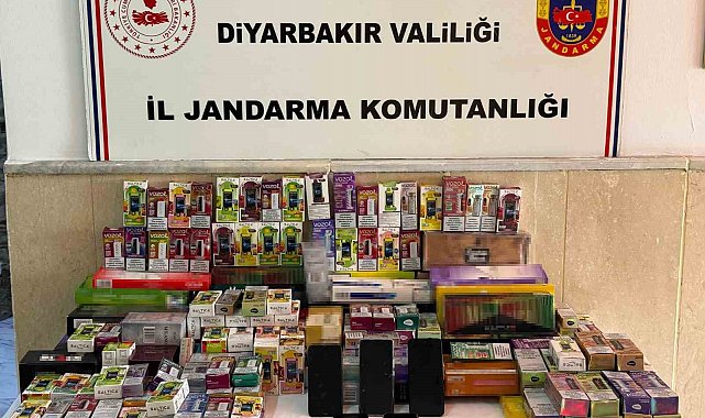 Sosyal medyada boş elektronik sigara kutularını dolu gibi gösterip dolandırıcılık yapan 2 kişi tutuklandı
