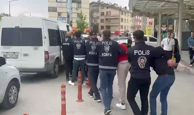 Sosyal medyada silah teşhir edenlere operasyon: 14 gözaltı
