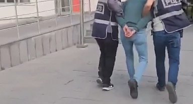 Sosyal medyada silahlı fotoğrafını paylaşan şahıs yakalandı