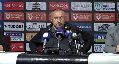 Stanimir Stoilov: "6 gol kalenizde görürseniz o zaman 3 gol atsanız bile bu yeterli olmuyor"