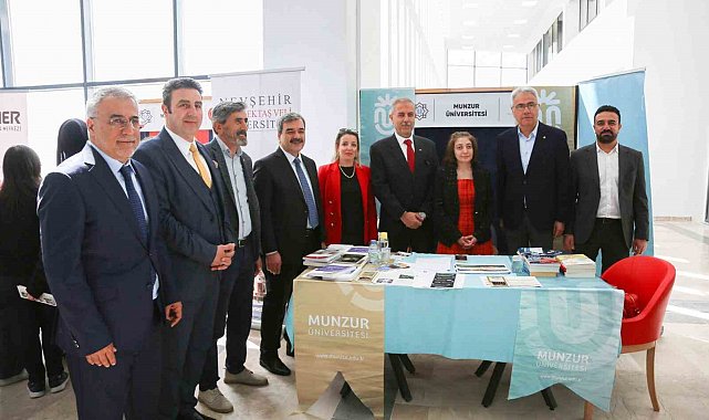 STSO Başkanı Özdemir, 'AÜB Sivas Üniversite Tanıtım Fuarına' katıldı