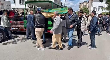 Sultanbeyli'de kazada hayatını kaybeden 4 yaşındaki Elif son yolculuğuna uğurlandı