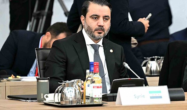 Suriye Dışişleri Bakanı Şeybani: "AB'nin Suriye'ye uyguladığı yaptırımları kaldırarak Suriye halkıyla birlikte yeni bir tarihi başarıya imza attık"