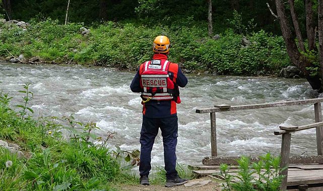 Suudi Arabistan uyruklu çocuğu düştüğü derede 5 gündür arıyorlar