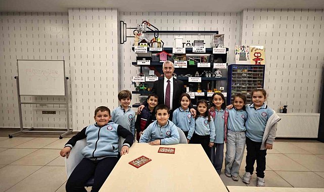 Tahmazoğlu, Bilim Şahinbey Atölyesi öğrencileriyle buluştu