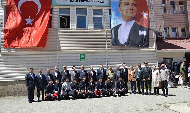 Tatvan'da 'Hayat Boyu Öğrenme Haftası'na özel sergi