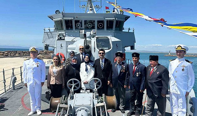 TCG Akçakoca mayın avlama gemisi Enez Limanı'na ziyarete açıldı