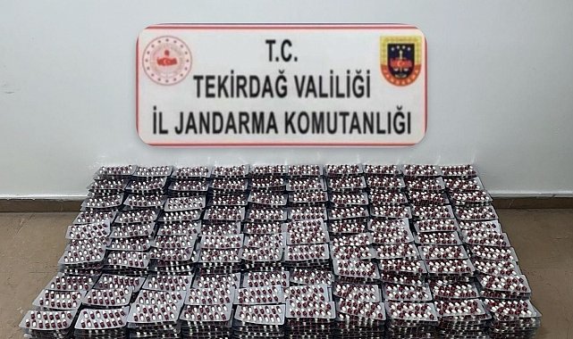 Tekirdağ'da jandarmadan ruhsatsız silah ve uyuşturucu operasyonları