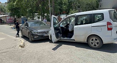 Ters yöne giren araç kazaya neden oldu: 1 yaralı