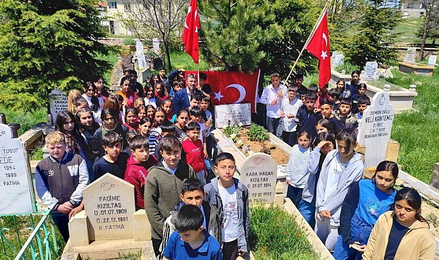 Tomarzalı şehit Urhan, mezarı başında anıldı