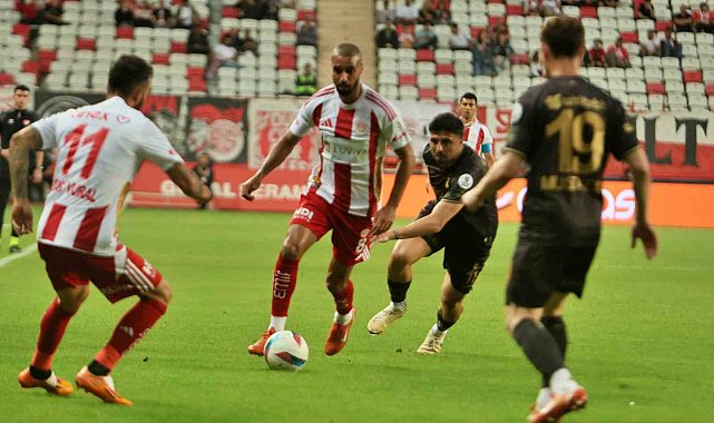 Trendyol Süper Lig: Antalyaspor: 0 - Trabzonspor: 0