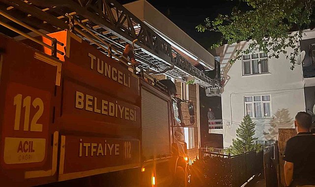 Tunceli'de kimsenin bulunmadığı evde mahsur kalan kediyi itfaiye kurtardı