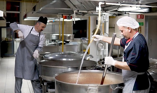 Turgutlu'da 'Sizden Gelen Bağışlarla Aş Olalım Sofralara' kampanyası başladı